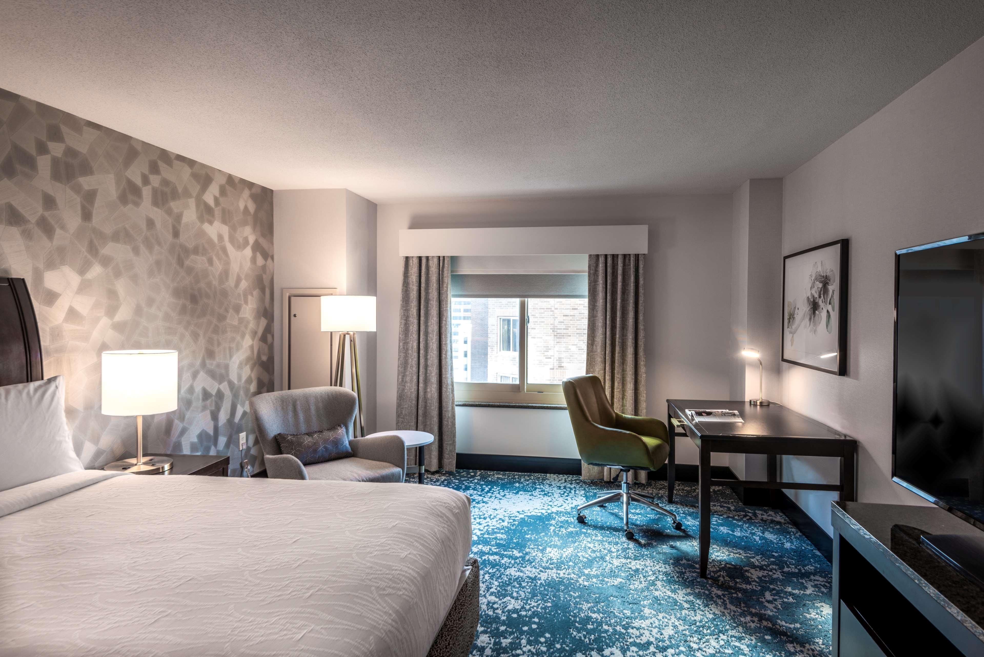 Hilton Garden Inn Bethesda Downtown Bagian luar foto