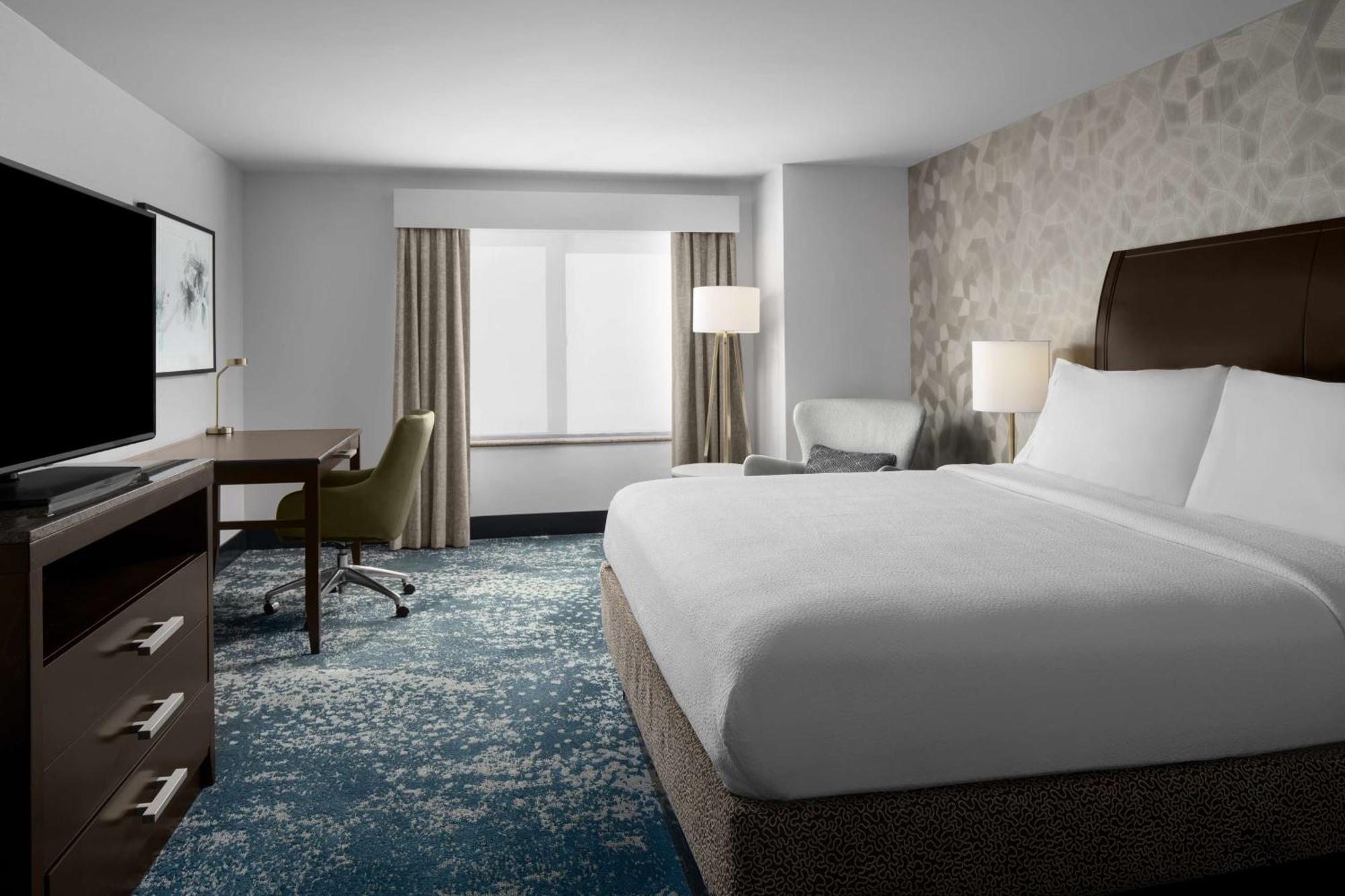 Hilton Garden Inn Bethesda Downtown Bagian luar foto