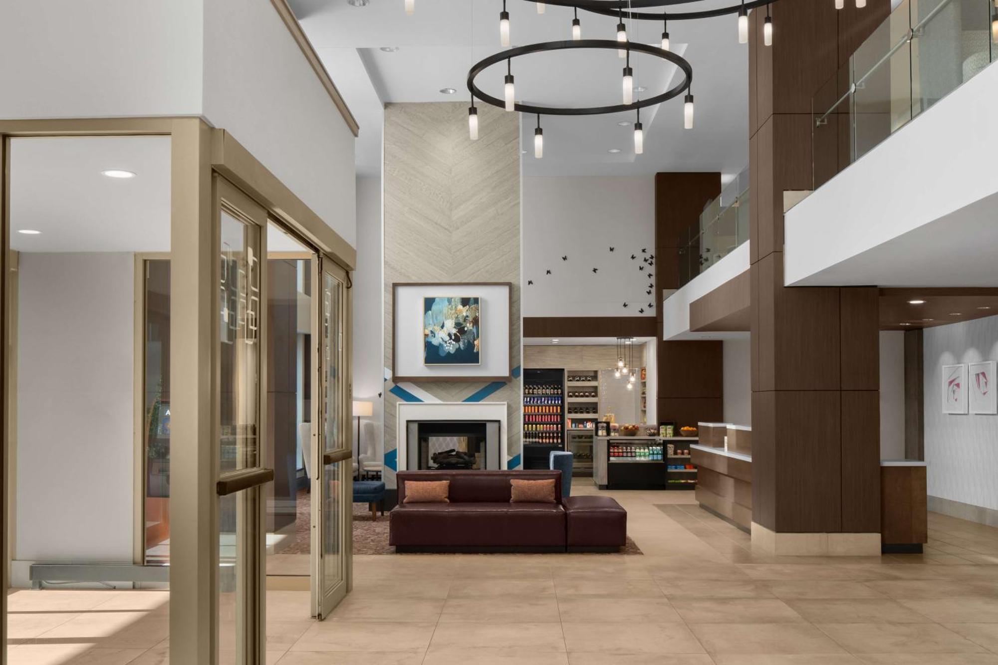 Hilton Garden Inn Bethesda Downtown Bagian luar foto